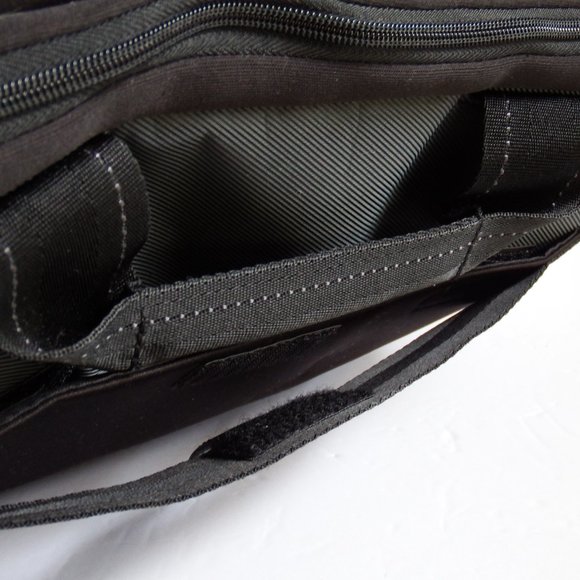 EUC Swiss Army Wenger Business Computer Case - Picture 9 of 12